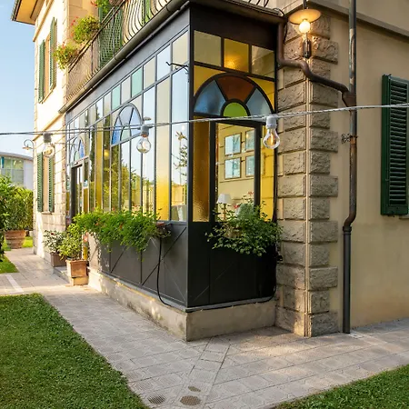 Romantica Wellness & Couette-café 3*