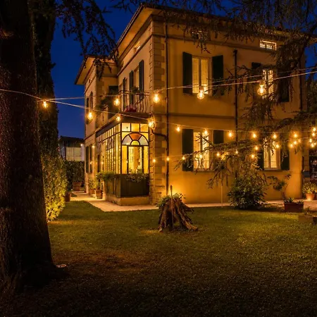 Romantica Wellness & Bed & Breakfast 4*