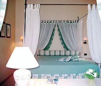 Couette-café Romantica Wellness & Lucques