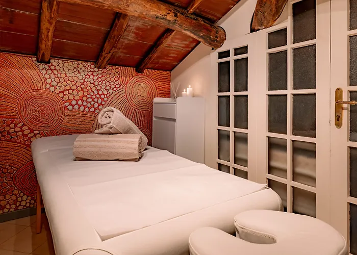 Romantica Wellness & Couette-café Lucques