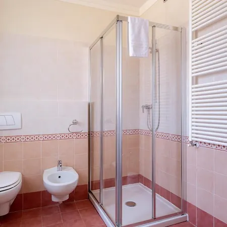 Romantica Wellness & Bed & Breakfast Lucca
