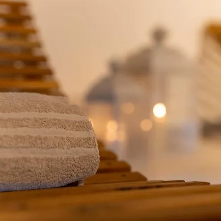 Romantica Wellness & Bed & Breakfast 2*